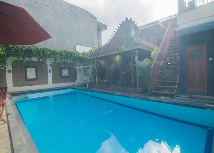 Oyo 326 Ndalem Padma Asri Residence