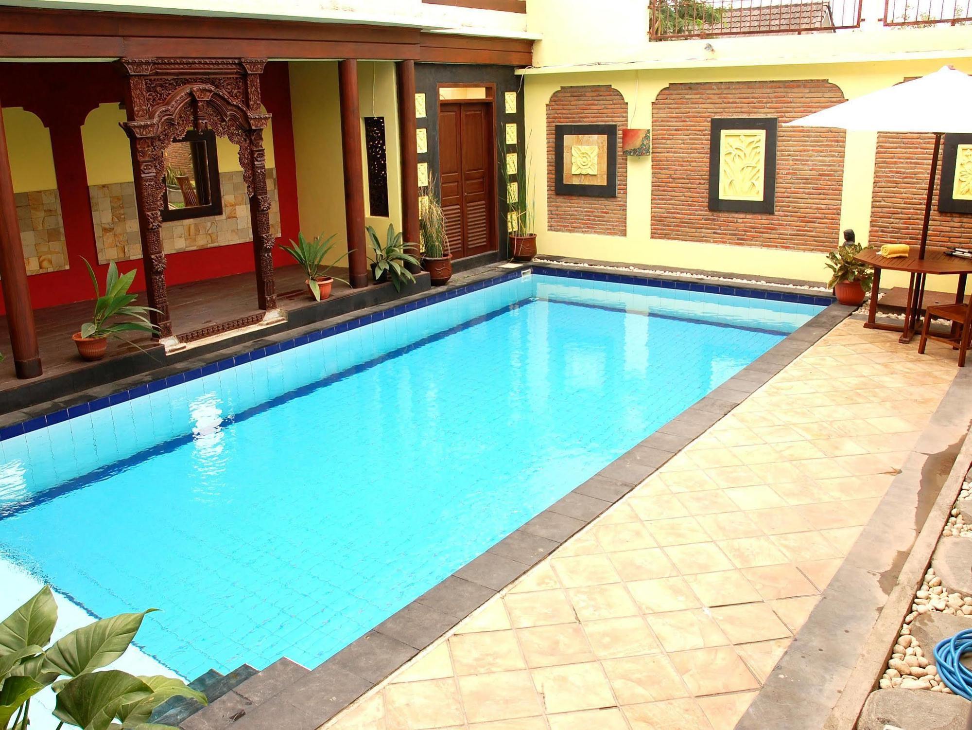 Oyo 326 Ndalem Padma Asri