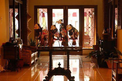 Hotel Oyo 326 Ndalem Padma Asri 2*